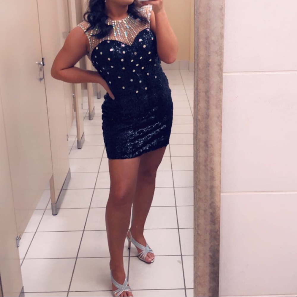 Short black homecoming dress